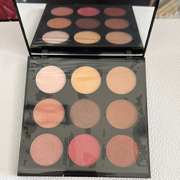 KleanColor Hype Eyeshadow Palette - Picture 2 of 3